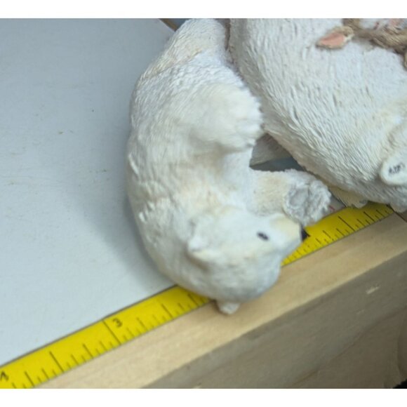 Heritage Artists Polar Bear Pair With Rabbit Figurine Canada 4"x3" Resin Sculptu - Picture 6 of 6